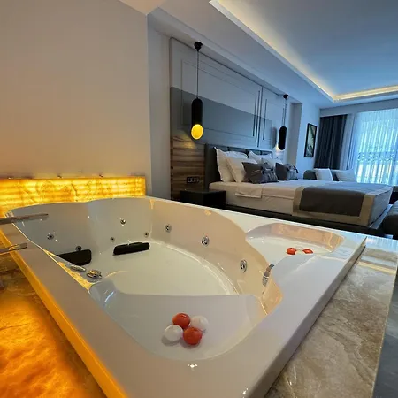 Telmessos Hotel- Adults Only מלון